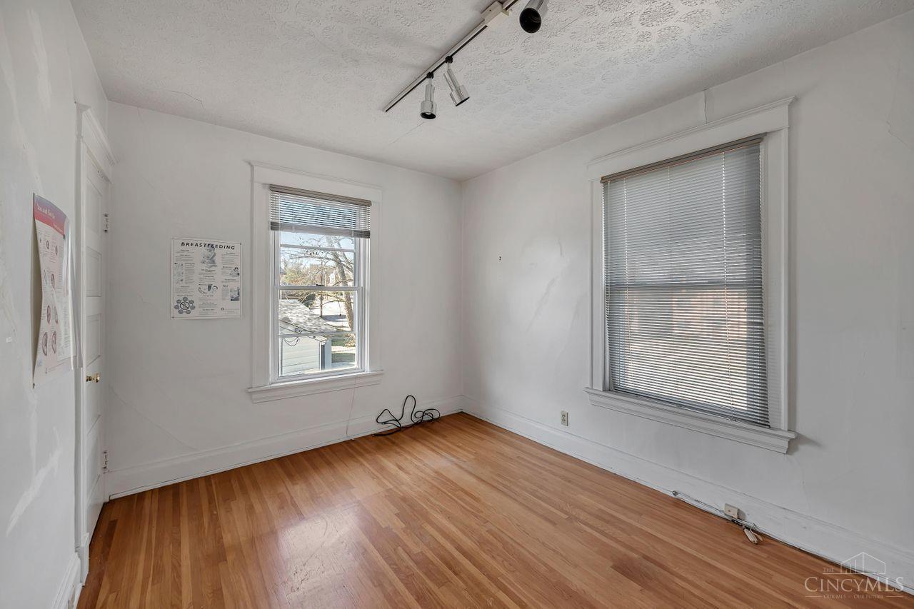 5552 Montgomery Road Cincinnati, OH 45212 - Photo 15 of 44 Gallery Image 15