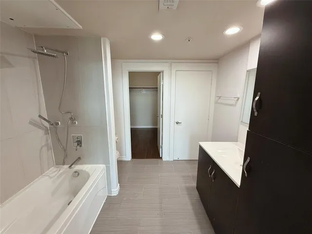 $1,850 | 1100 West Trinity Mills Road, Unit 4042, Carrollton, TX 75006