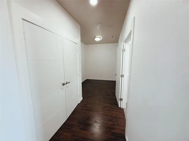 $1,850 | 1100 West Trinity Mills Road, Unit 4042, Carrollton, TX 75006