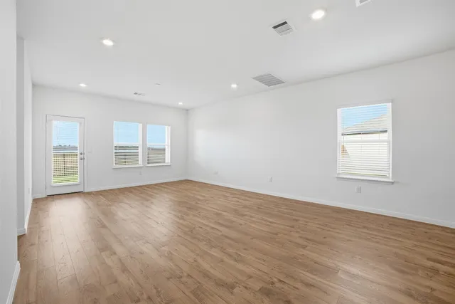 $2,195 | 339 Mustang Lake Circle, Buda, TX 78610