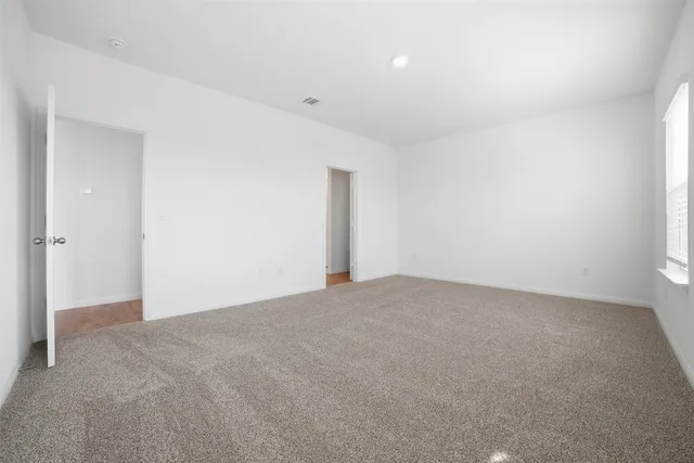 $2,195 | 339 Mustang Lake Circle, Buda, TX 78610