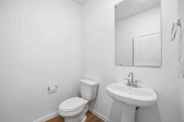 $2,195 | 339 Mustang Lake Circle, Buda, TX 78610