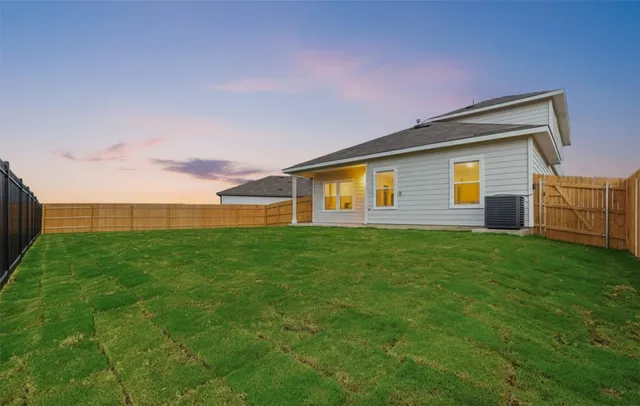 $2,195 | 339 Mustang Lake Circle, Buda, TX 78610