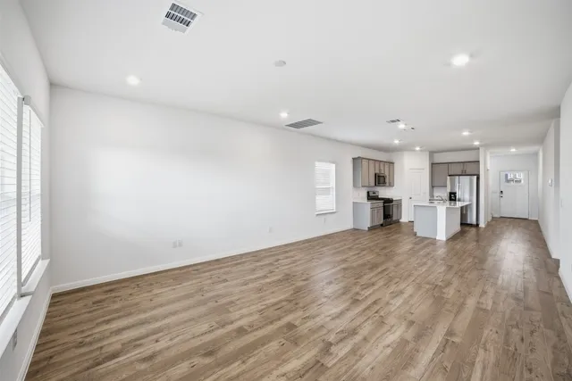 $2,195 | 339 Mustang Lake Circle, Buda, TX 78610