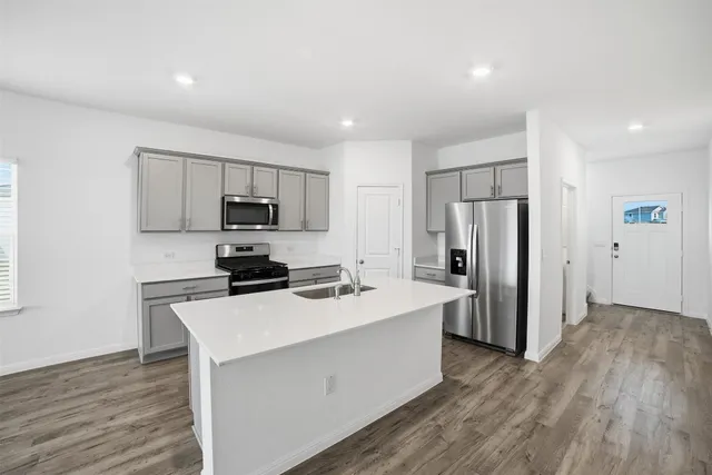 $2,195 | 339 Mustang Lake Circle, Buda, TX 78610