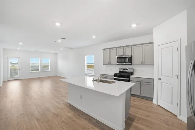 $2,195 | 339 Mustang Lake Circle, Buda, TX 78610