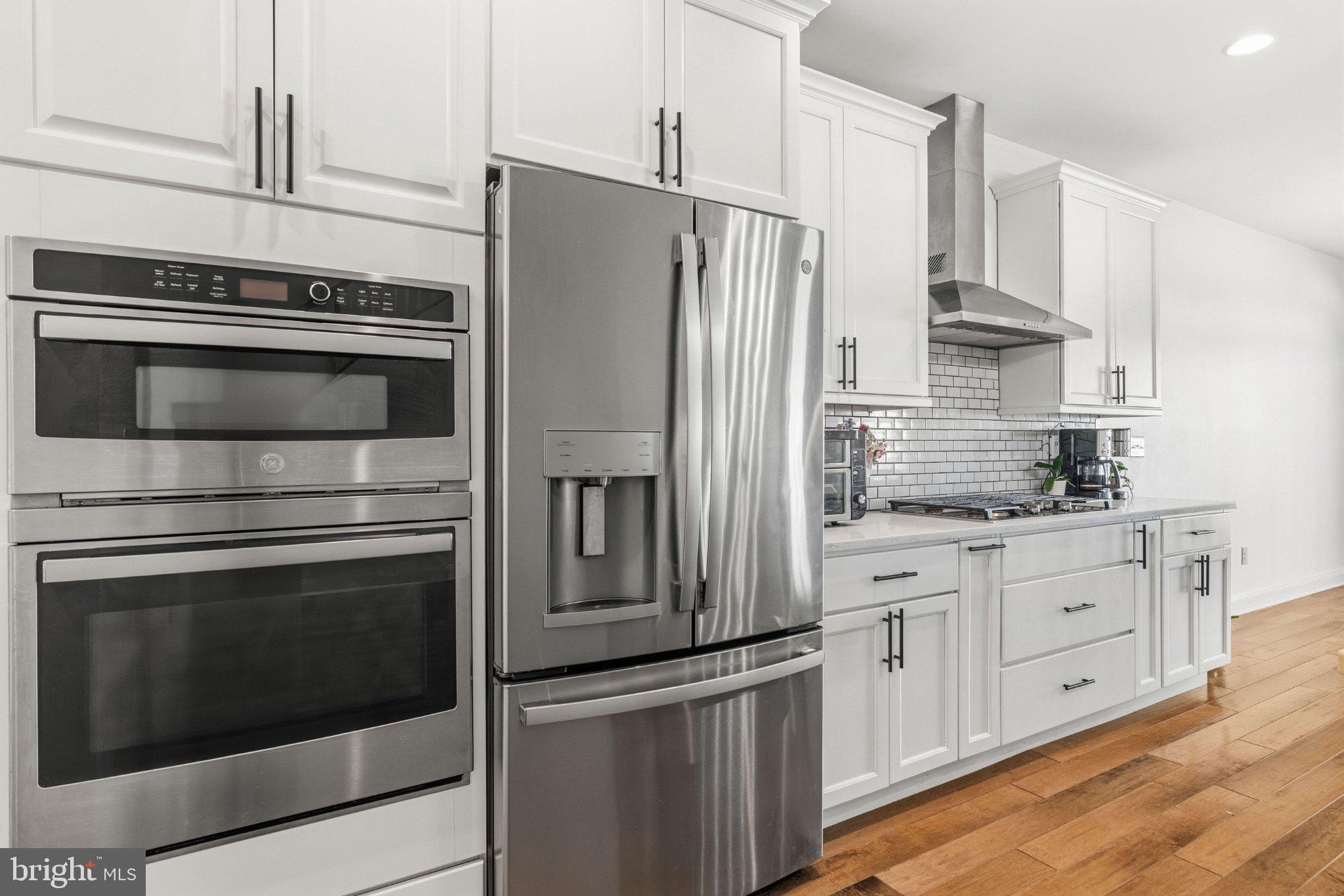 41 Spring Mill Drive Warminster, PA 18974 - Photo 6 of 45 Sleek modern kitchen with stainless steel.