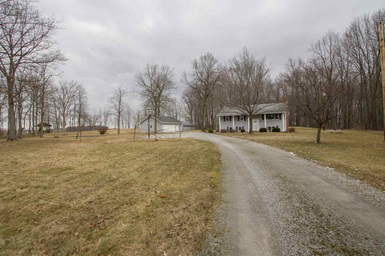 9631 Fackler Road Monroeville, IN 46773 - Photo 4 of 36
