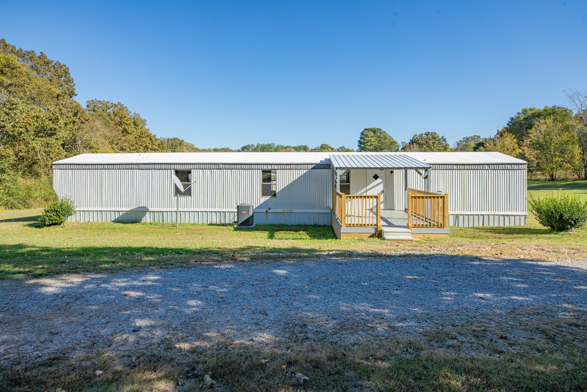 990 Community Road Nunnelly, TN 37137 - Photo 12 of 62