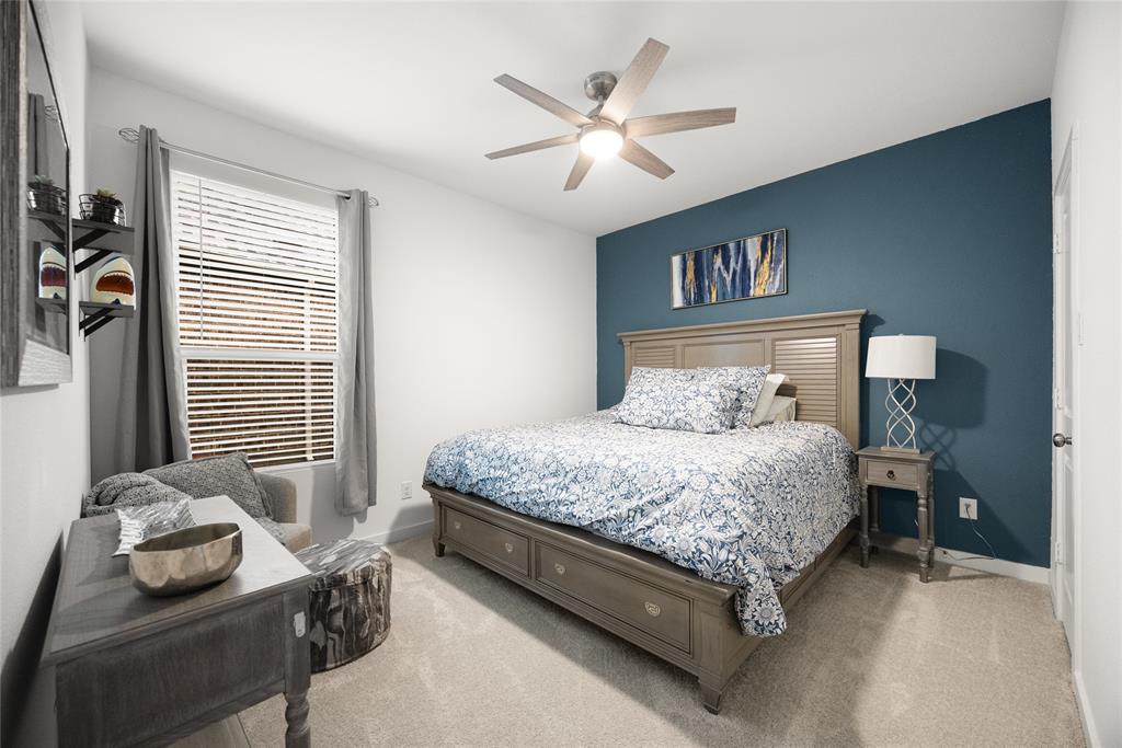 7222 Amber Barn Avenue Pilot Point, TX 76258 - Photo 18 of 27