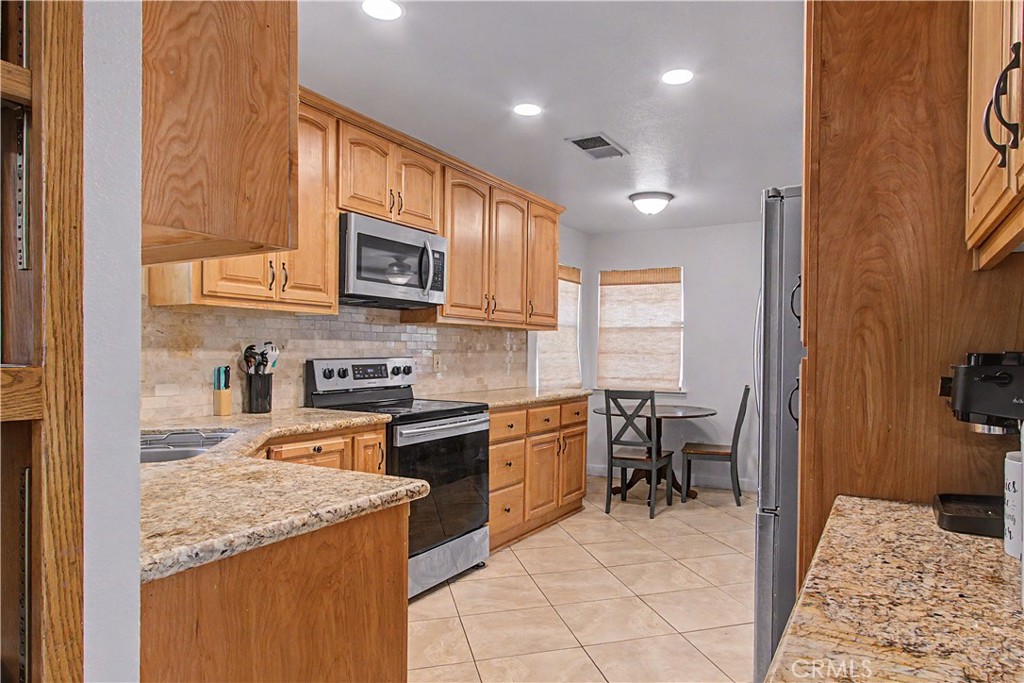2761 Lexington Avenue Merced, CA 95340 - Photo 6 of 22