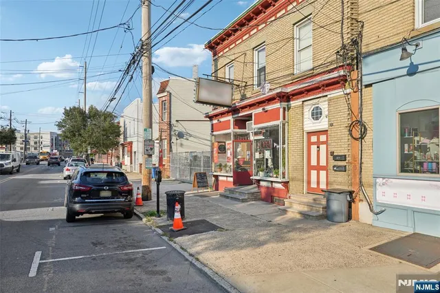 a car parked in front of a building