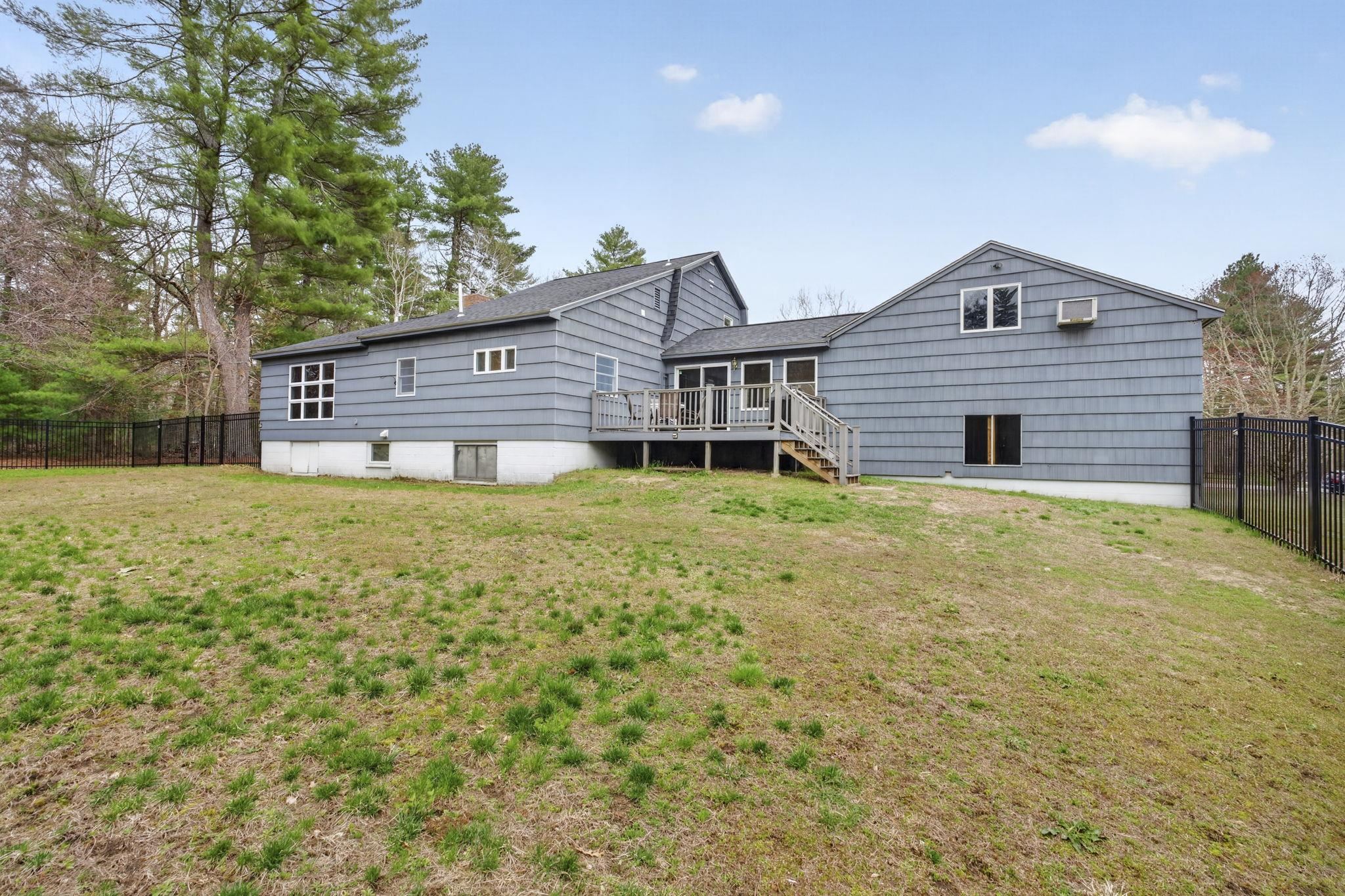 126 Marsh Road Pelham, NH 03076 - Photo 42 of 50 Gallery Image 42