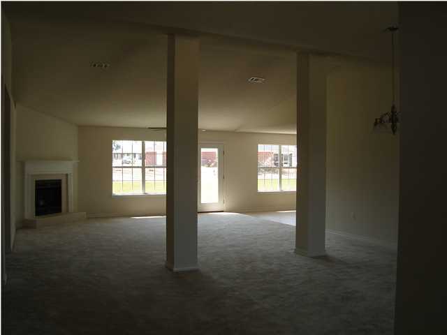 235 Raptor Drive Crestview, FL 32536 - Photo 3 of 10 Gallery Image 3