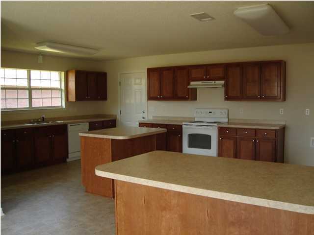 235 Raptor Drive Crestview, FL 32536 - Photo 4 of 10 Gallery Image 4