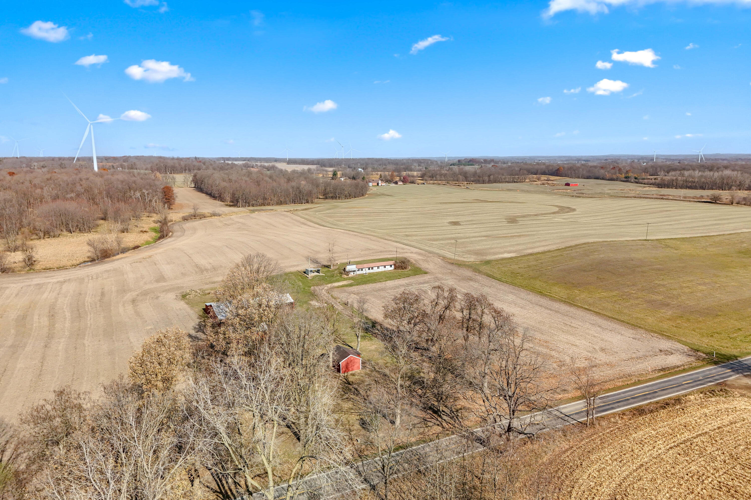 10720 East Bacon Road Pittsford, MI 49271 - Photo 4 of 32 12