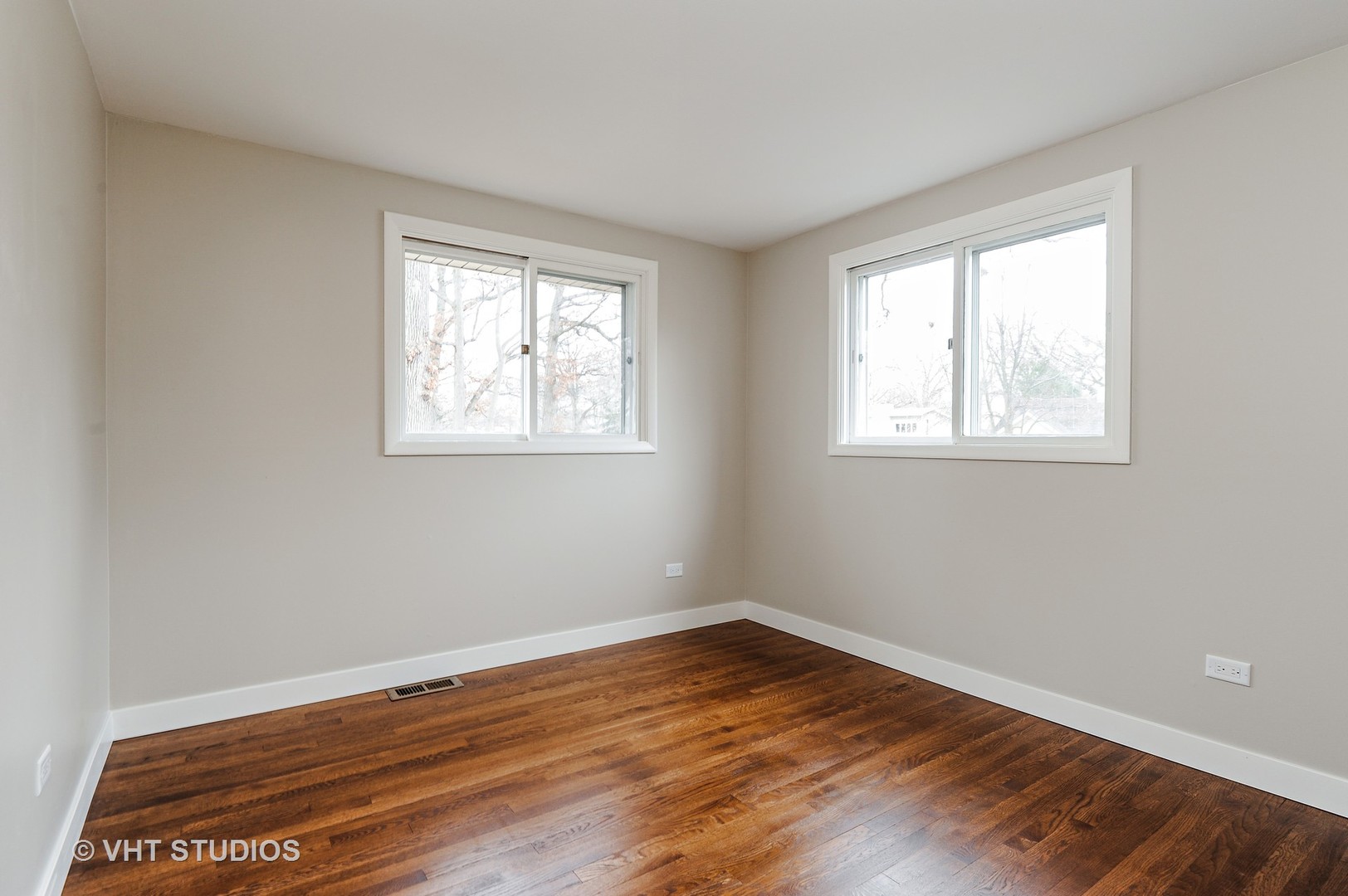 316 Dunbar Road Mundelein, IL 60060 - Photo 14 of 25