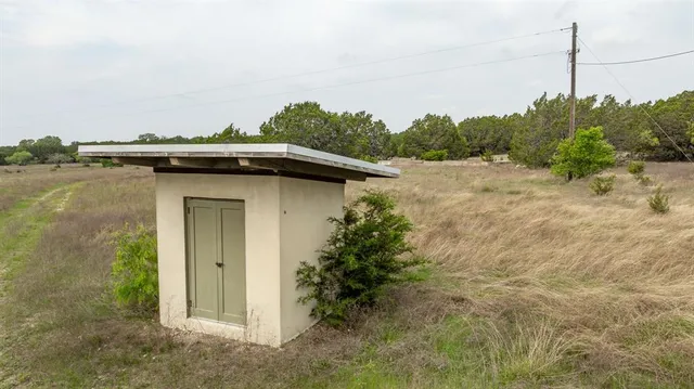 $3,975,000 | 5905 North Us Highway, Hamilton, TX 76531