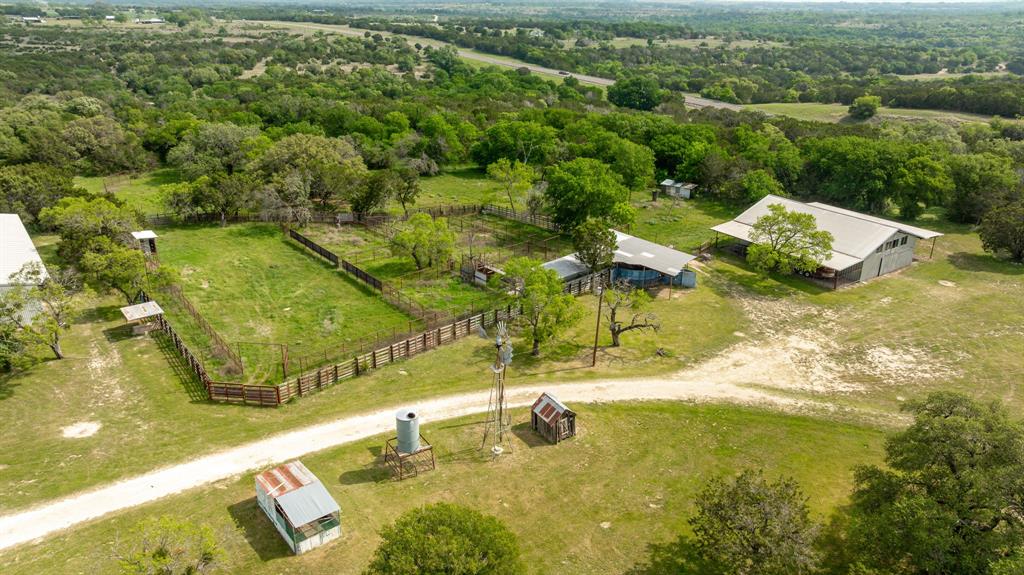 5905 North Us Highway Hamilton, TX 76531 - Photo 4 of 40 a view of a pool