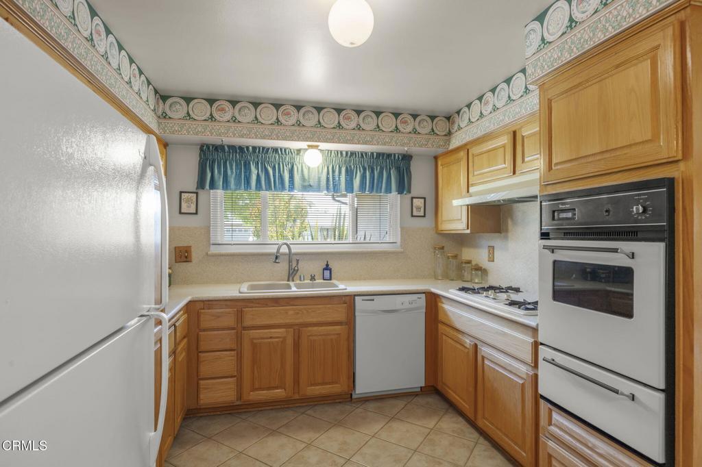 2040 Olga Street Oxnard, CA 93036 - Photo 16 of 48 17-web-or-mls-SeaoroStudios-2040Olga066