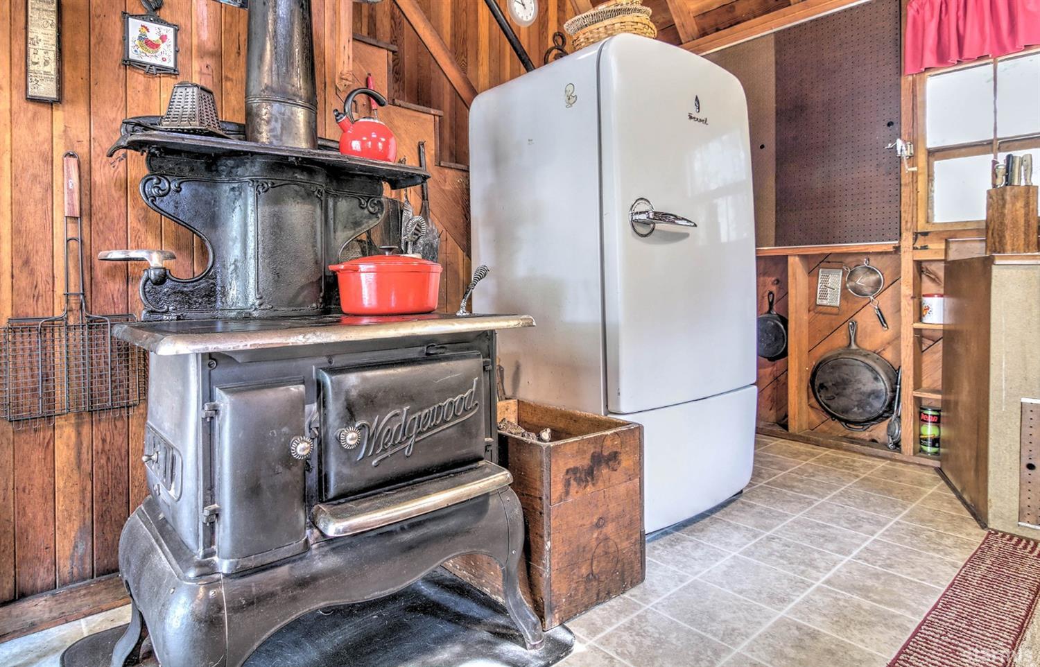 2 Caples Lake Markleeville, CA 96120 - Photo 8 of 25