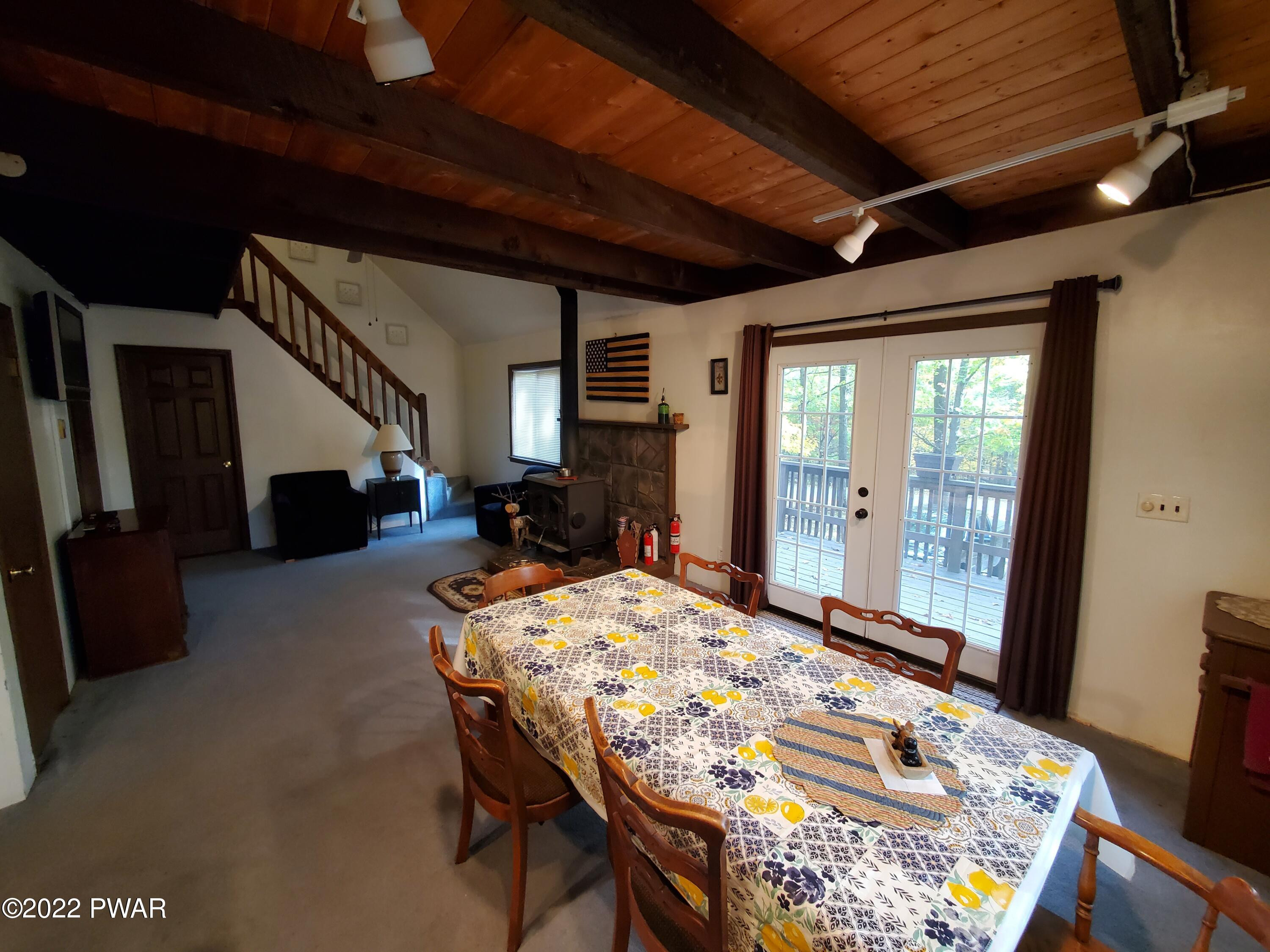 251 Oak Hill Road Hawley, PA 18428 - Photo 17 of 90 Living/Dining