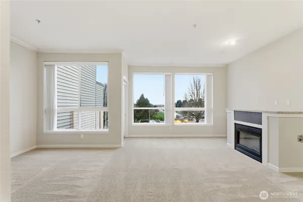 $215,000 | 225 Logan Avenue South, Unit 319, Renton, WA 98057