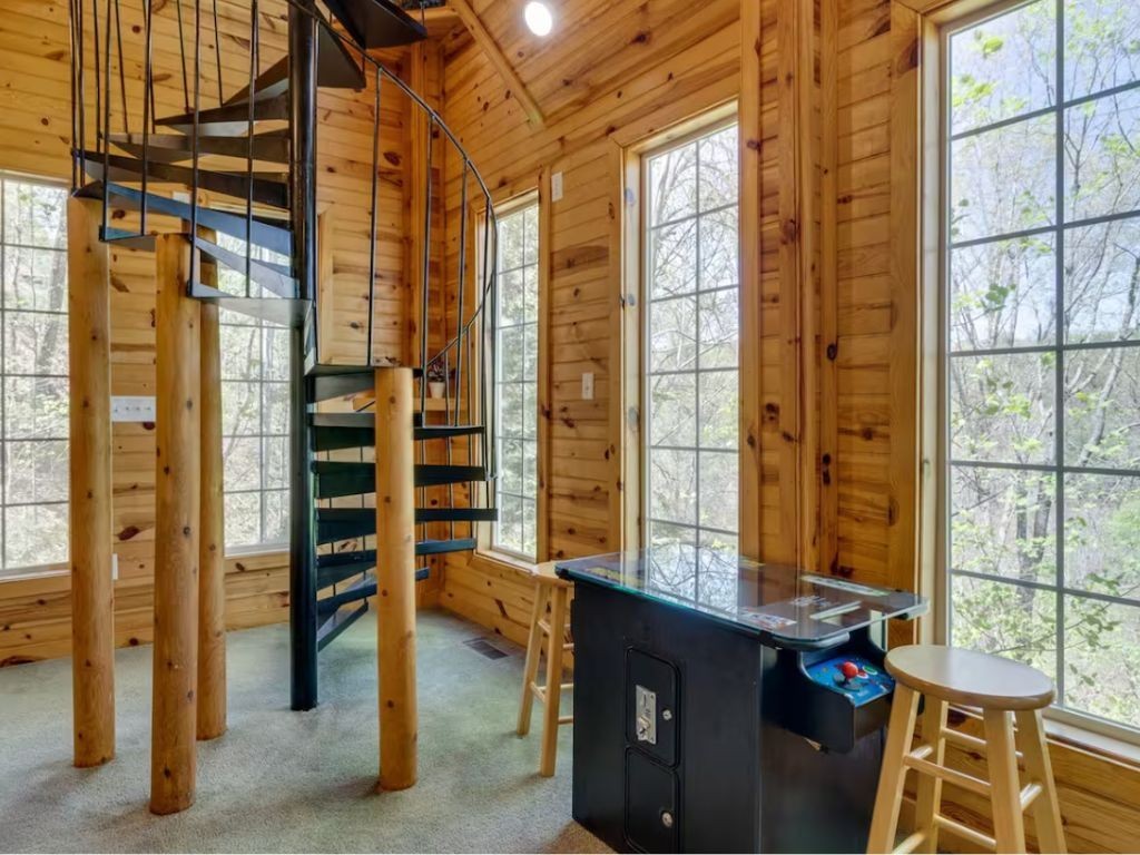 1634 Ridgecrest Drive Sevierville, TN 37876 - Photo 12 of 18 a view of living room with windows