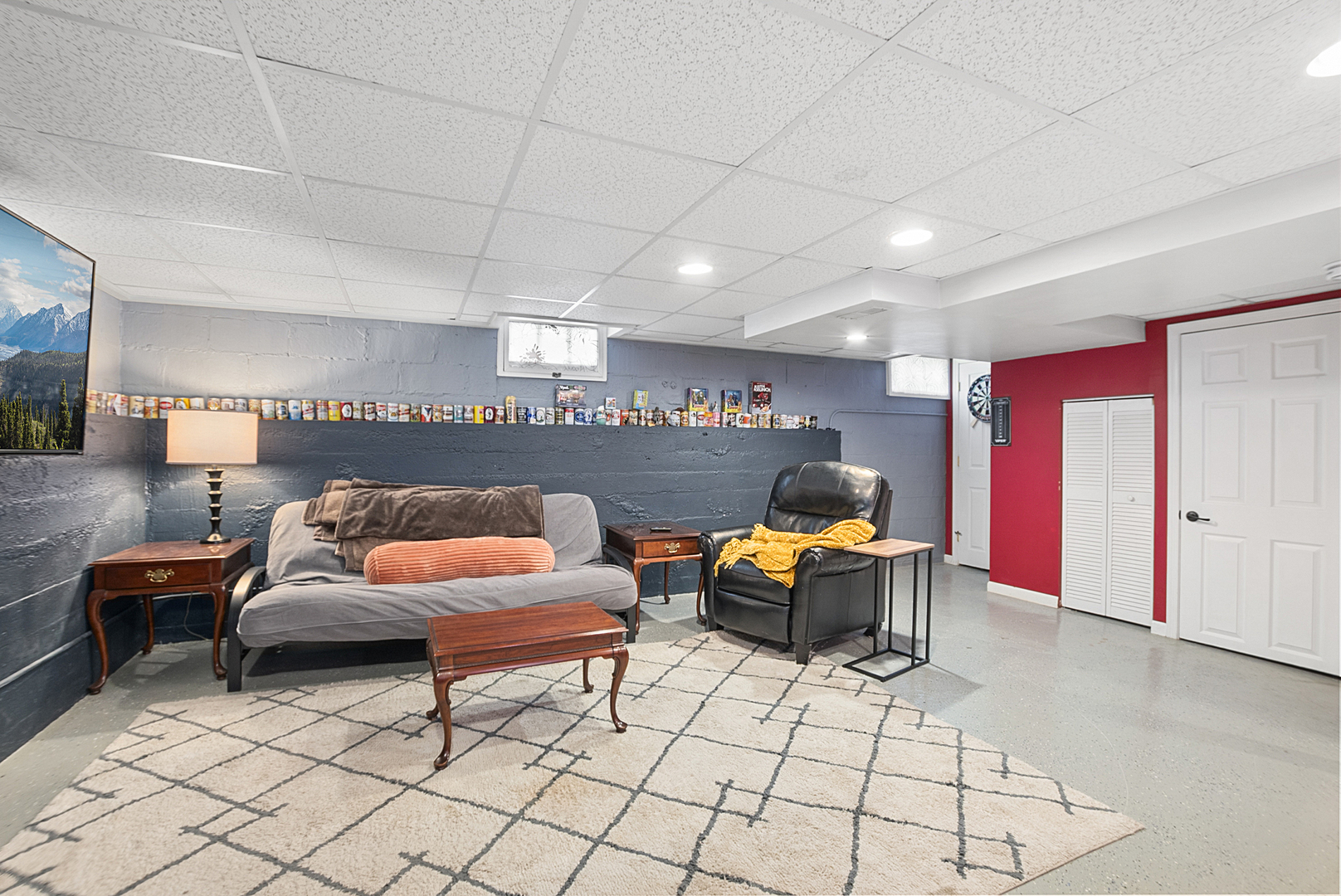 714 Walnut Street Lemont, IL 60439 - Photo 20 of 25 a living room with furniture and a couch