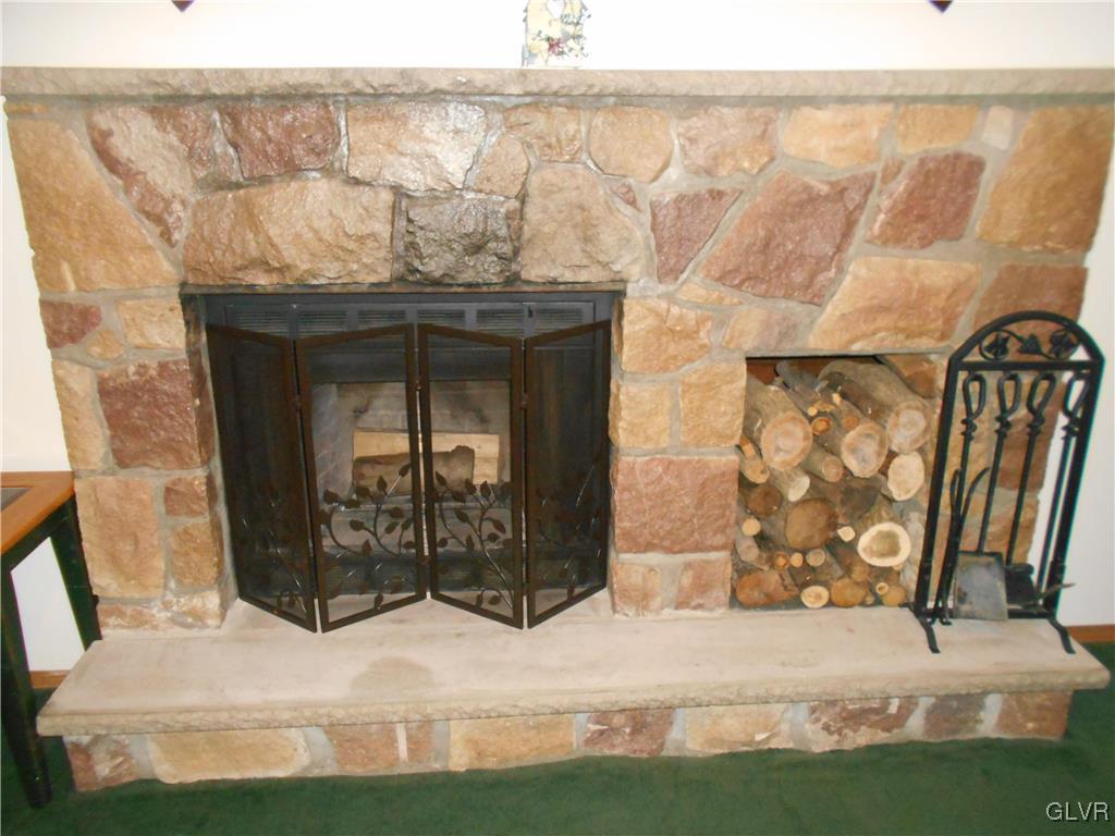 654 South Old Stage Road Albrightsville, PA 18210 - Photo 3 of 23 Gallery Image 3