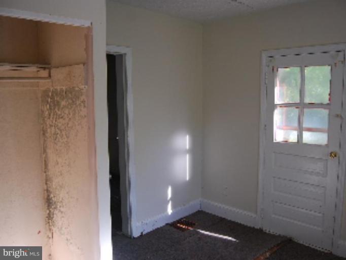 4112 Maple Road Suitland, MD 20746 - Photo 3 of 26 a view of empty room