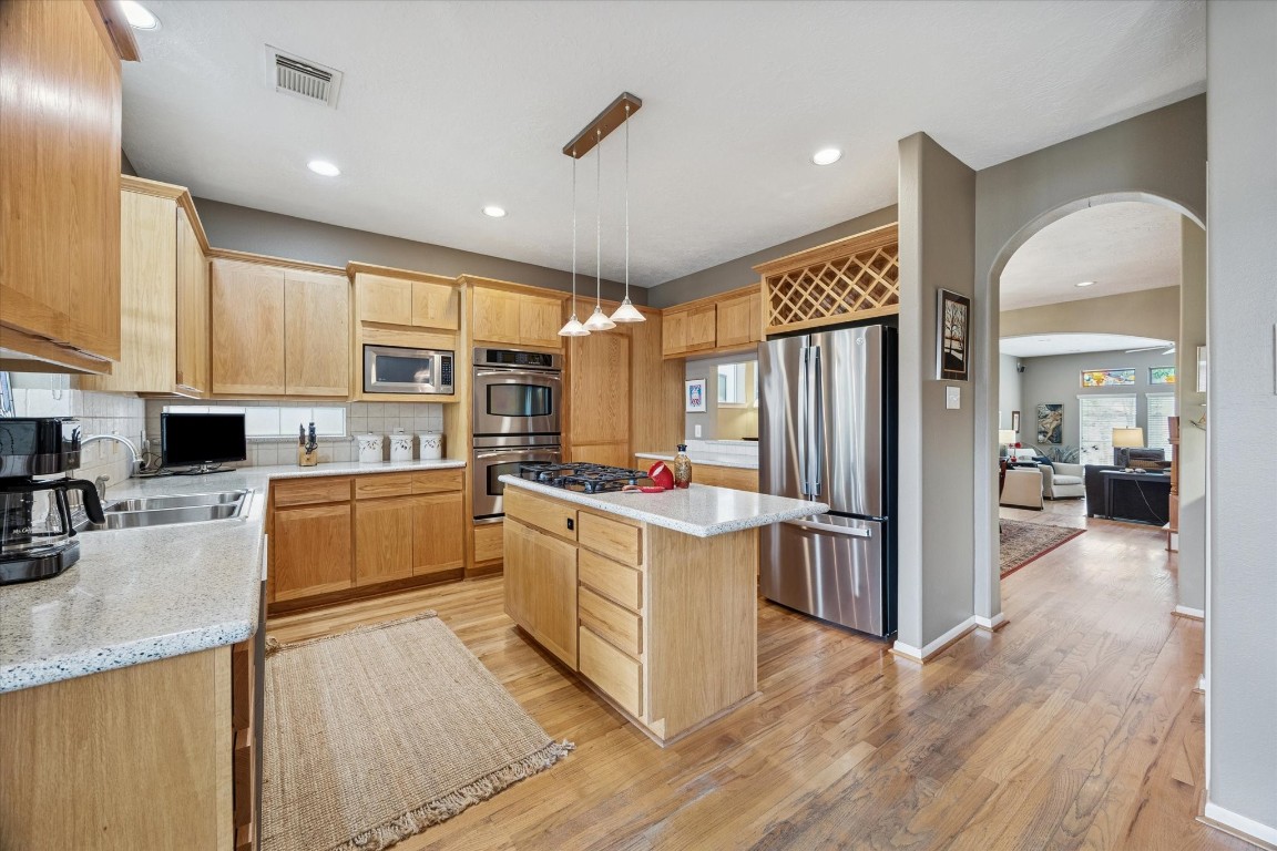 210 Malone Street Houston, TX 77007 - Photo 15 of 35