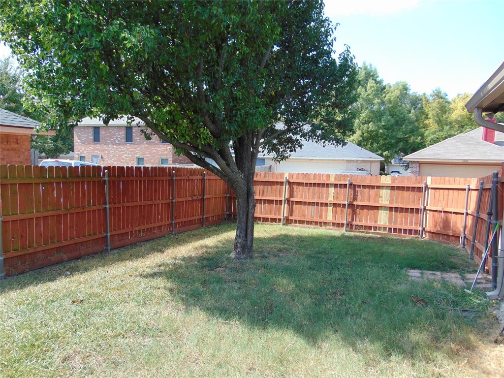 1425 Sunny Meadow Road Lancaster, TX 75134 - Photo 5 of 22 a view of backyard with green space