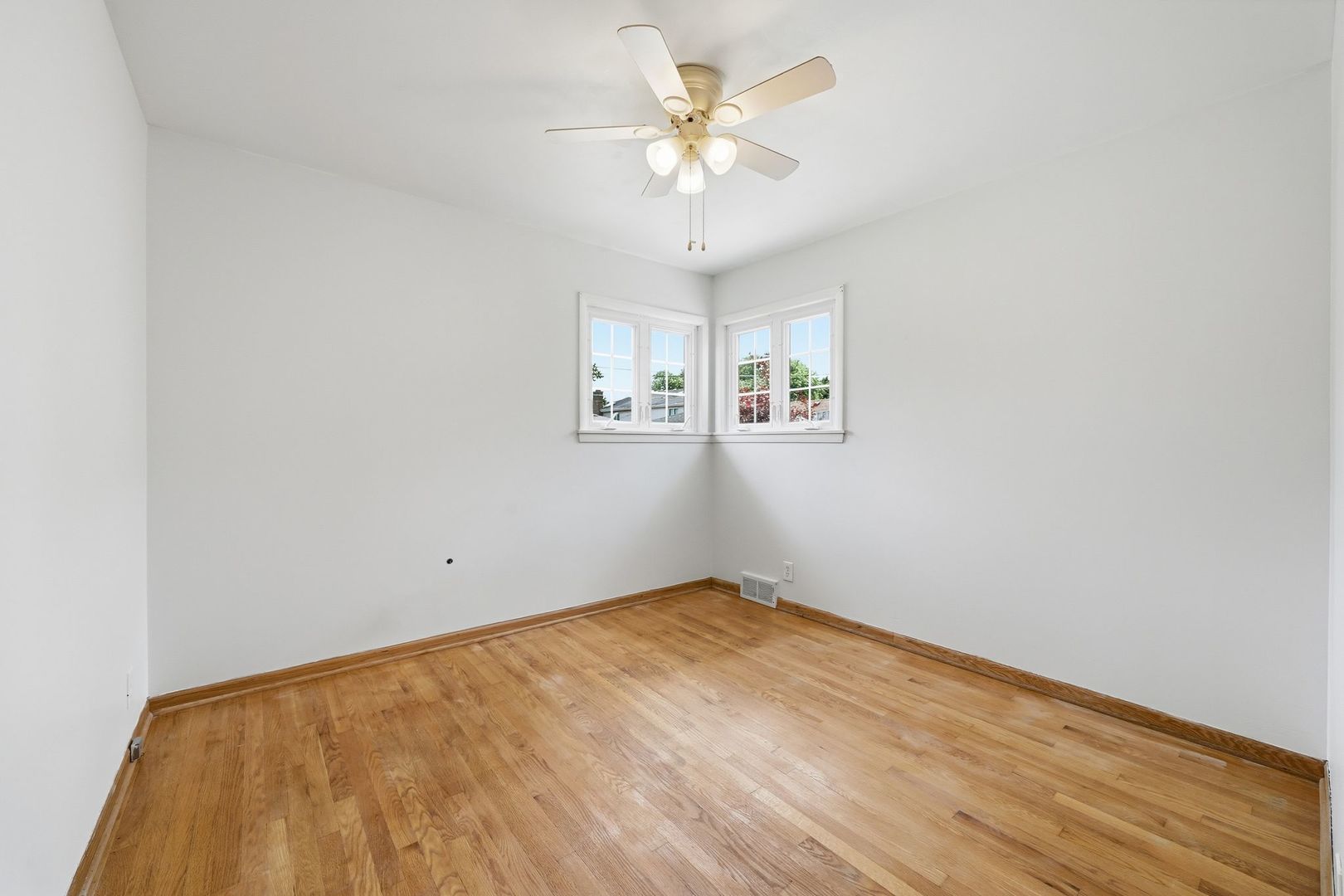 5835 Reba Street Morton Grove, IL 60053 - Photo 20 of 41