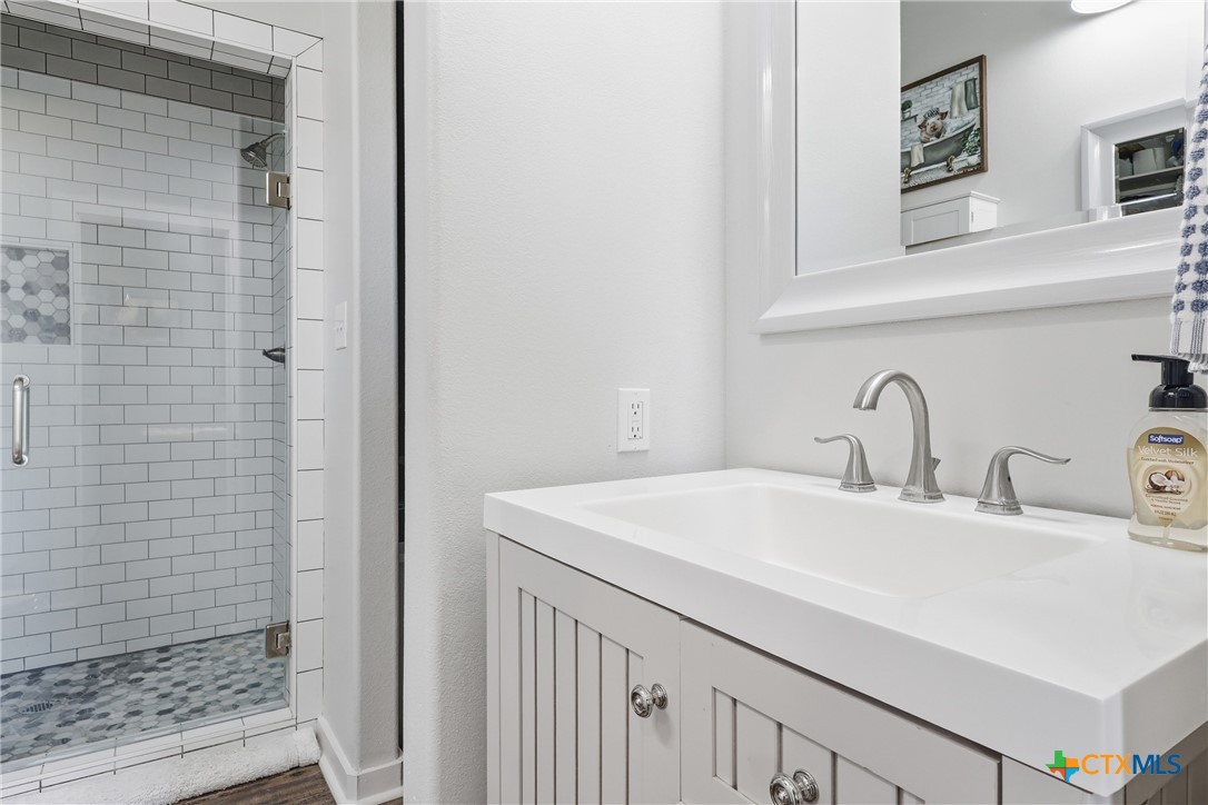 455 Buentello Road Victoria, TX 77905 - Photo 18 of 21