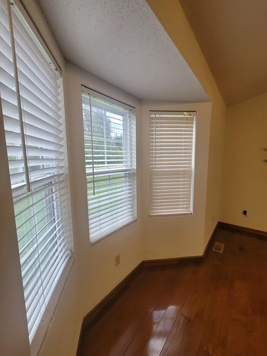 265 Lynn Road Johnson City, TN 37604 - Photo 4 of 40 265 Lynn Rd