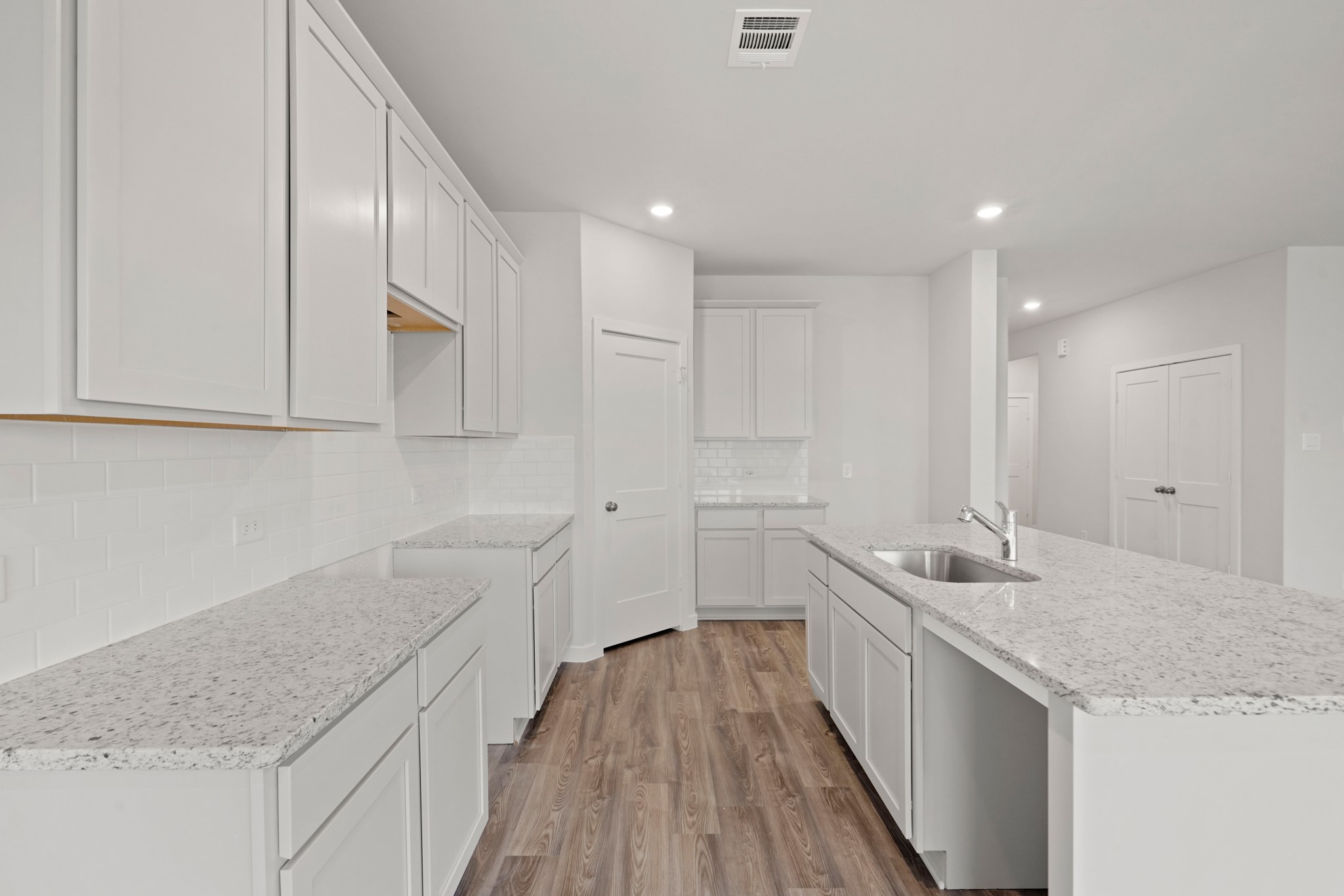 14427 Elmfield Lane Conroe, TX 77303 - Photo 5 of 25 representative photo