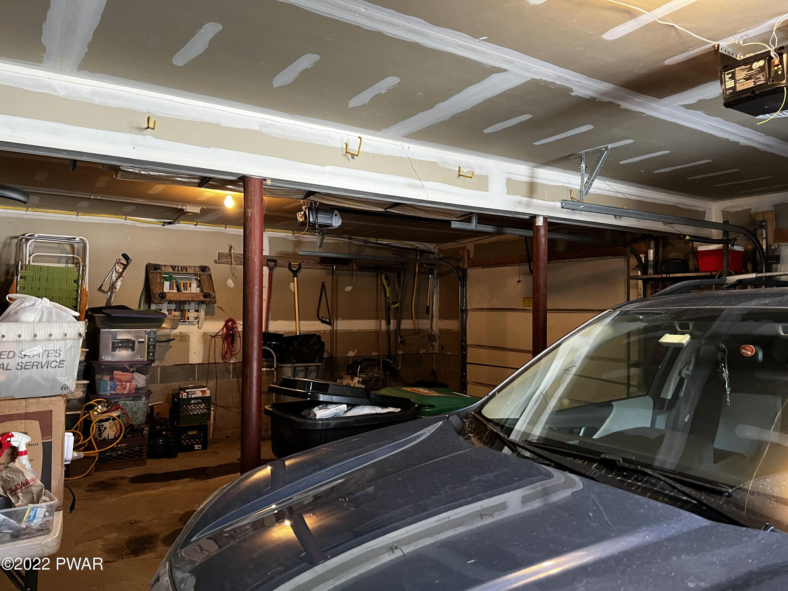 144 Rabbit Run Milford, PA 18337 - Photo 32 of 50 36 Garage