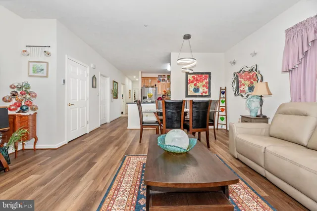 $270,000 | 250 Sunbrook Lane, Unit 132, Hagerstown, MD 21742