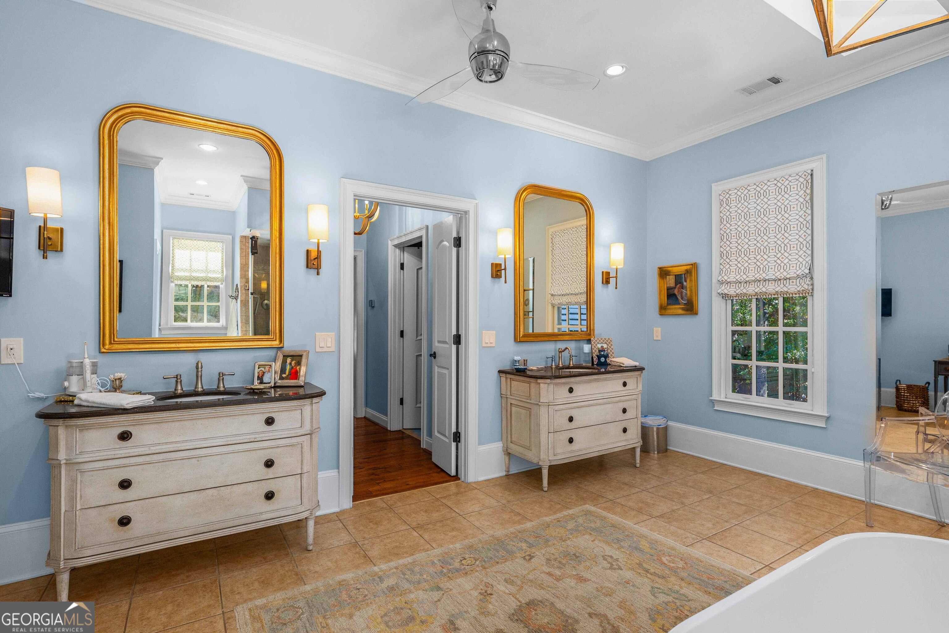 2000 Poplar Drive Columbus, GA 31906 - Photo 15 of 33 a room with a dresser and a mirror
