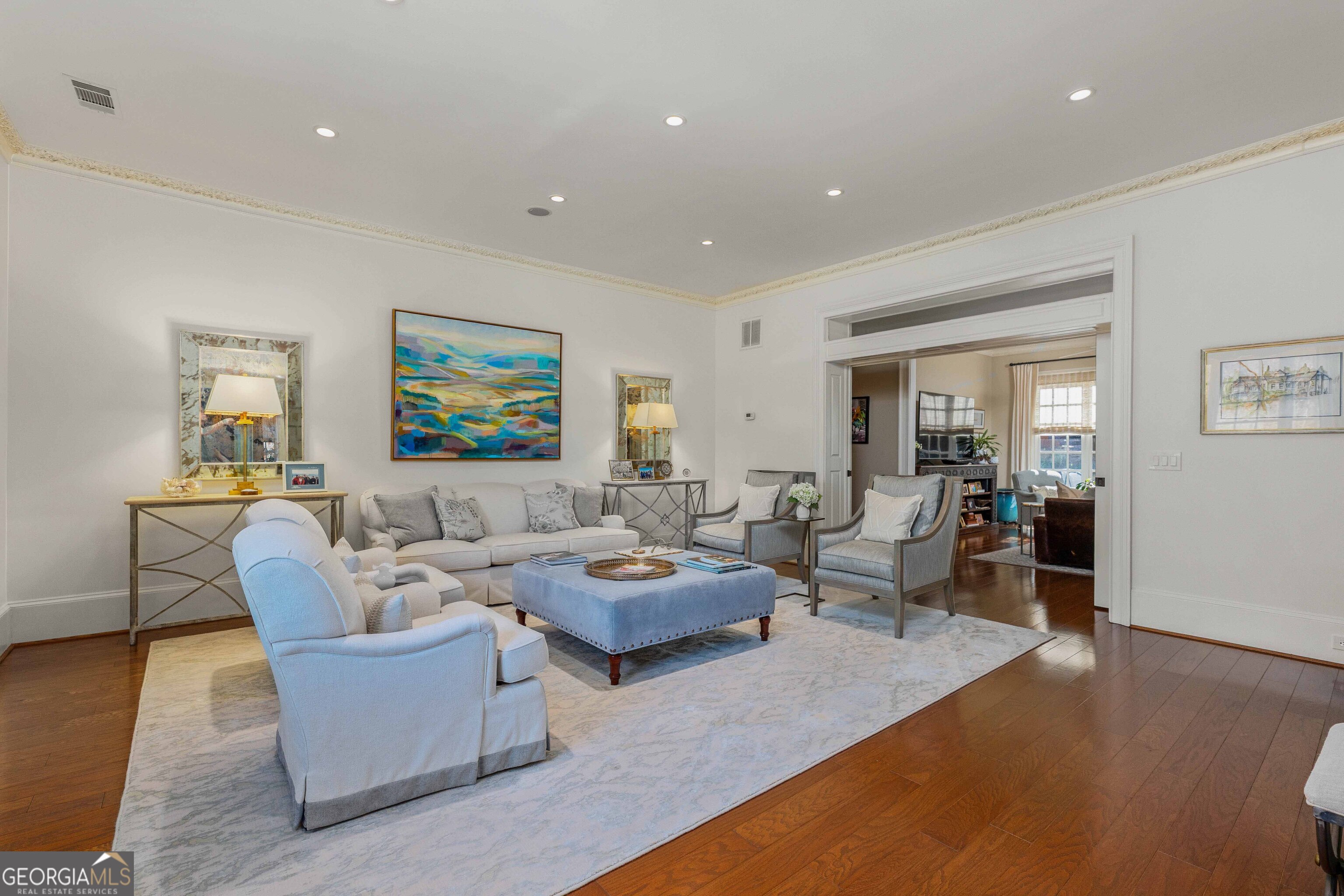 2000 Poplar Drive Columbus, GA 31906 - Photo 4 of 33 a living room with furniture and wooden floor