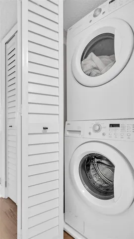 $2,480 | 10192 Seminole Island Drive, Largo, FL 33773