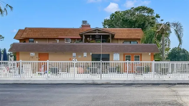 $2,480 | 10192 Seminole Island Drive, Largo, FL 33773