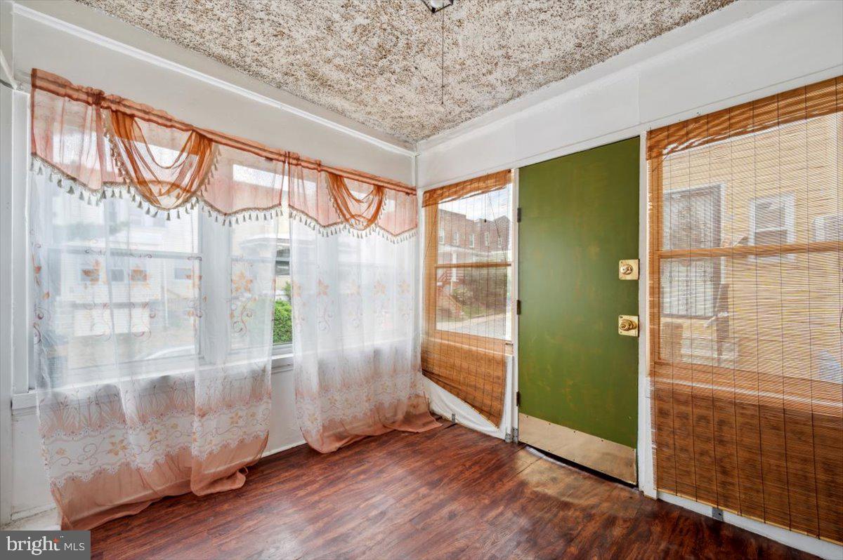 6981 Clinton Road Upper Darby, PA 19082 - Photo 14 of 15
