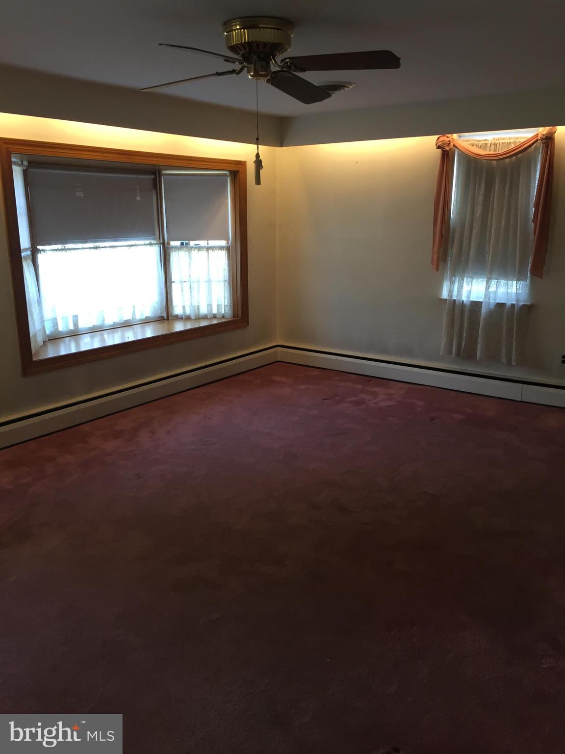 30 James Road Broomall, PA 19008 - Photo 3 of 19 Gallery Image 3