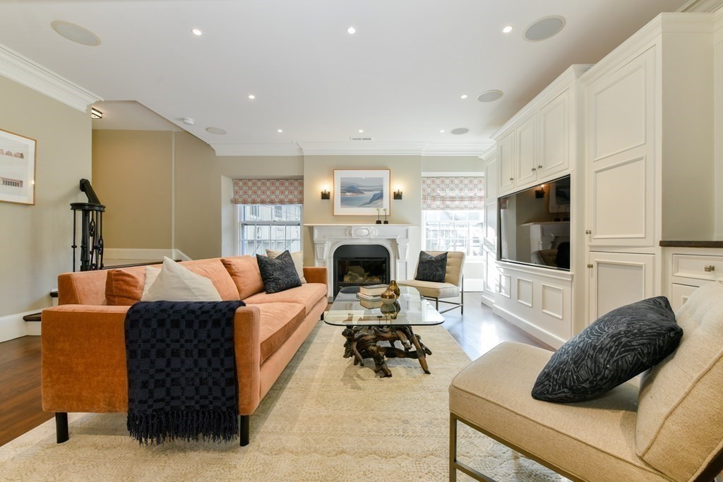 142 Chestnut Street, Unit 7 Boston, MA 02108 - Photo 1 of 16