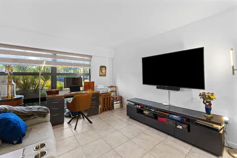$749,900 | 6864 Willow Wood Drive, Unit 405, Boca Raton, FL 33434