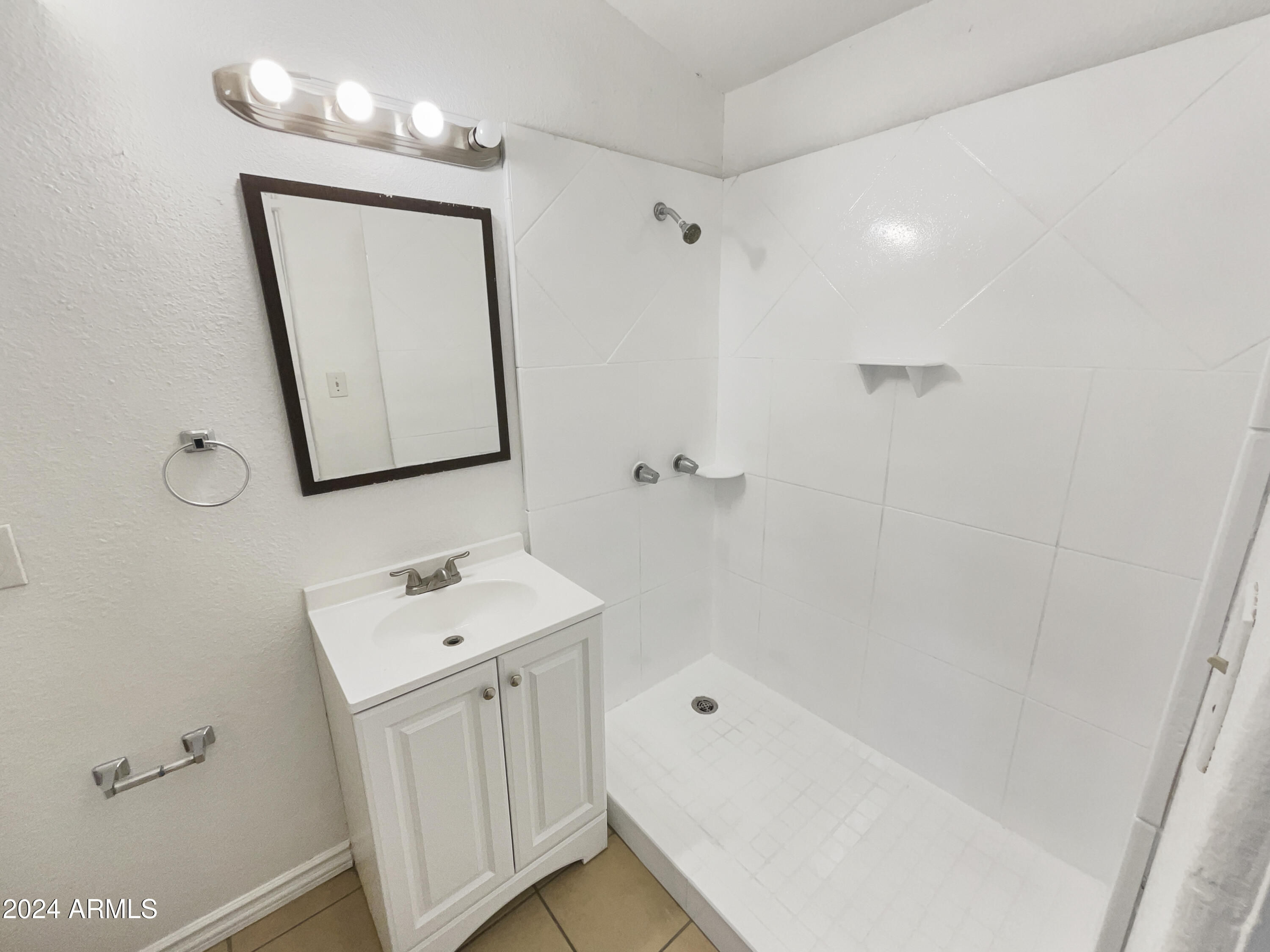 5214 North 19th Drive Phoenix, AZ 85015 - Photo 17 of 23 photo_12