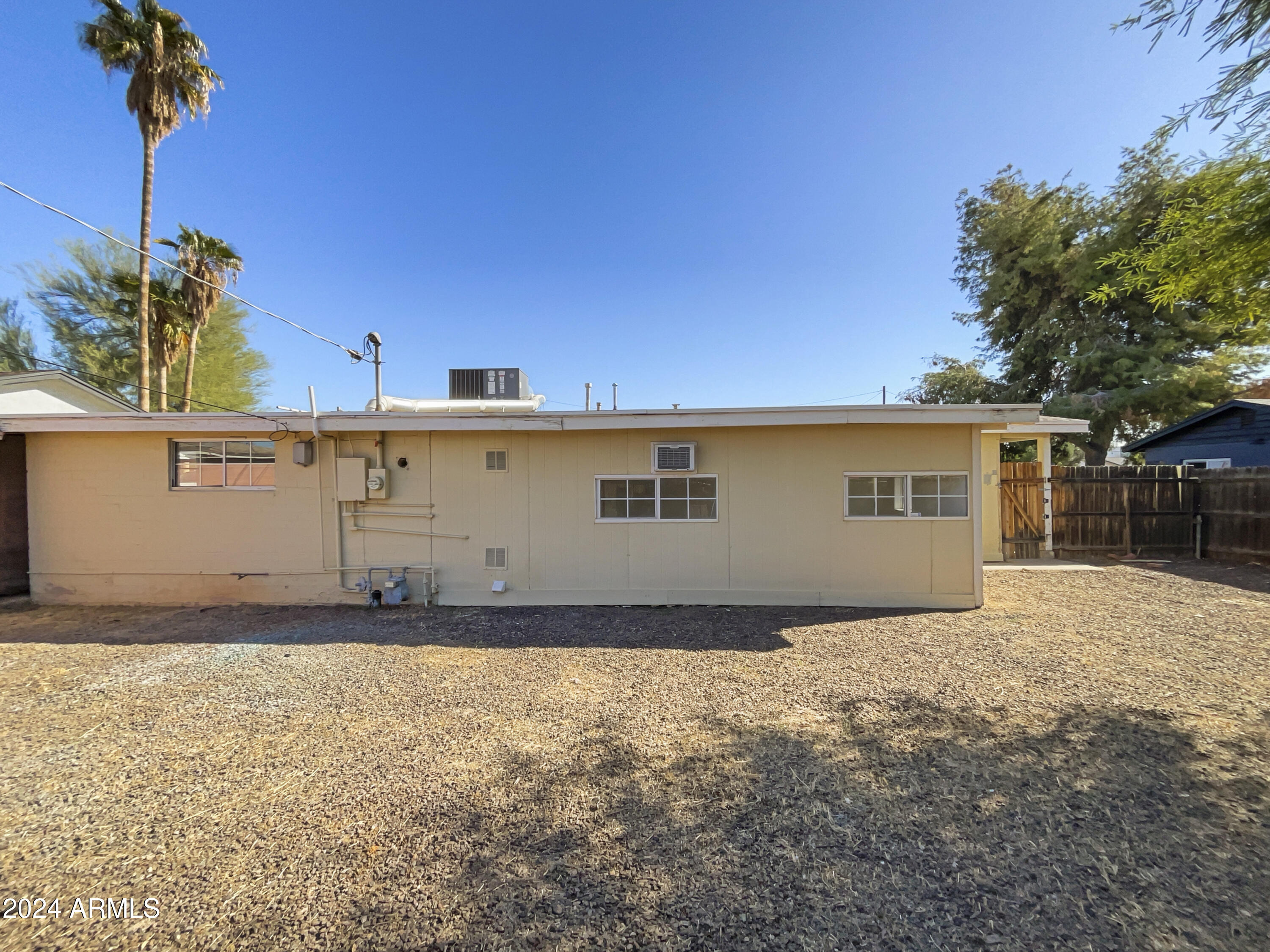 5214 North 19th Drive Phoenix, AZ 85015 - Photo 8 of 23 photo_21