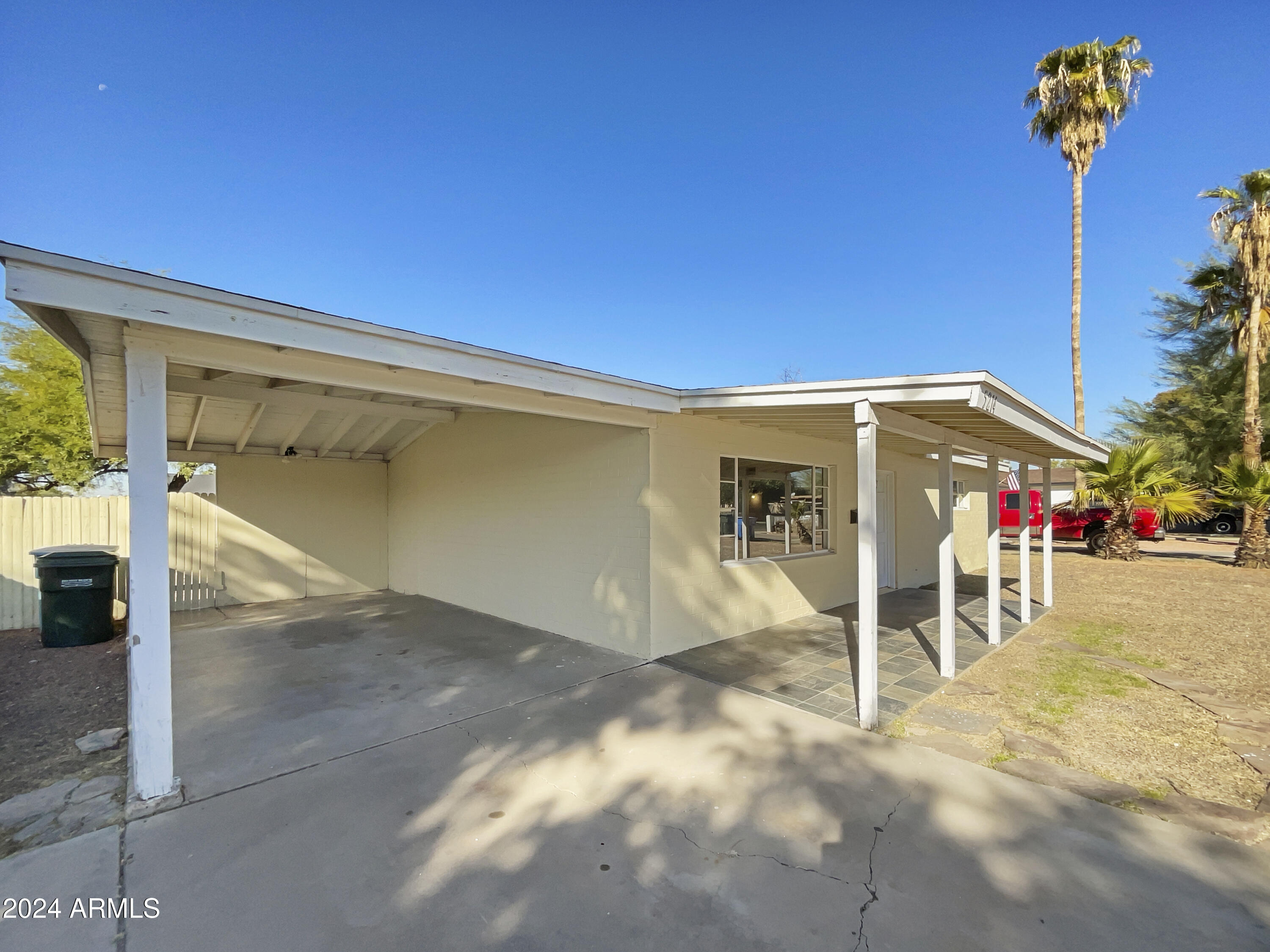 5214 North 19th Drive Phoenix, AZ 85015 - Photo 10 of 23 photo_03